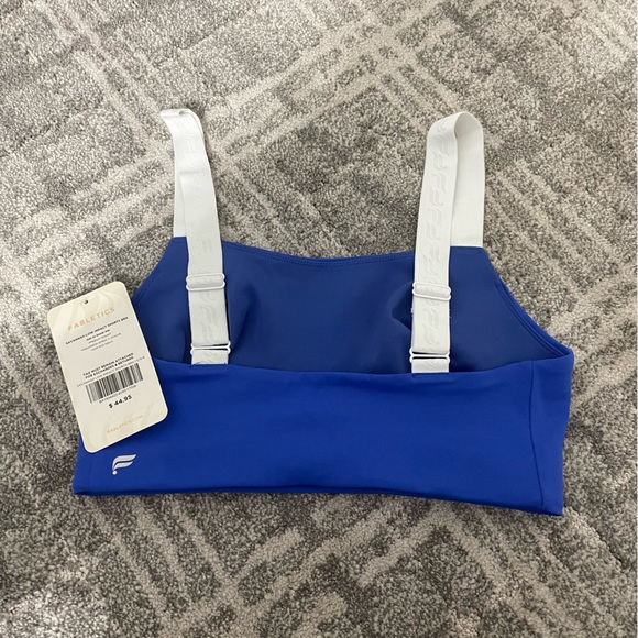 NWT blue Fabletics sports bra size small - Picture 2 of 2